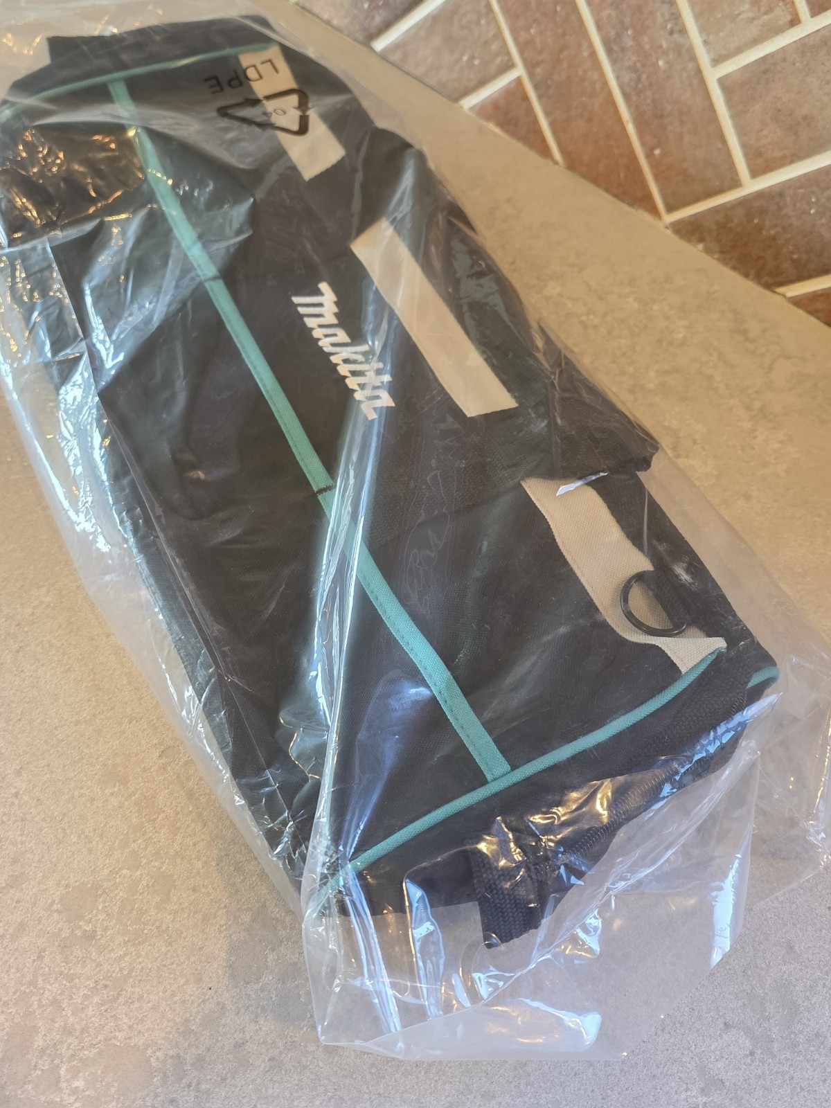 NEW Makita 20″x12″ Contractor Carrier Bag Power Tools Supplies