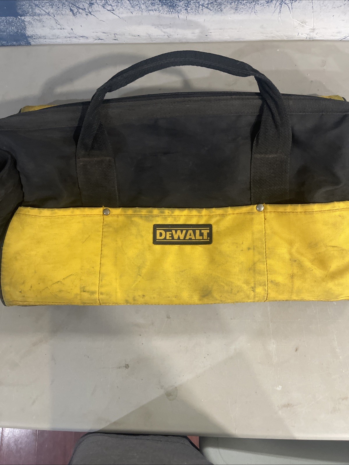Dewalt DCK019 Tool Bag Heavy Duty Ballistic Nylon 19” x 12″ x11″ w 6 pockets