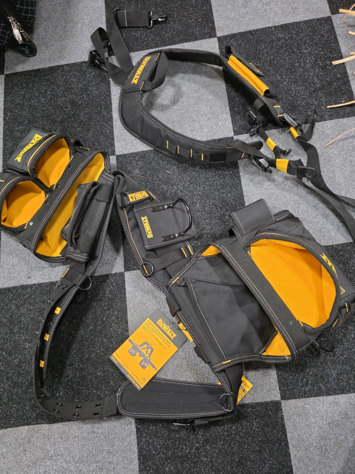 DEWALT Professional Tool Belt Organizer With Suspenders and 25 Pockets