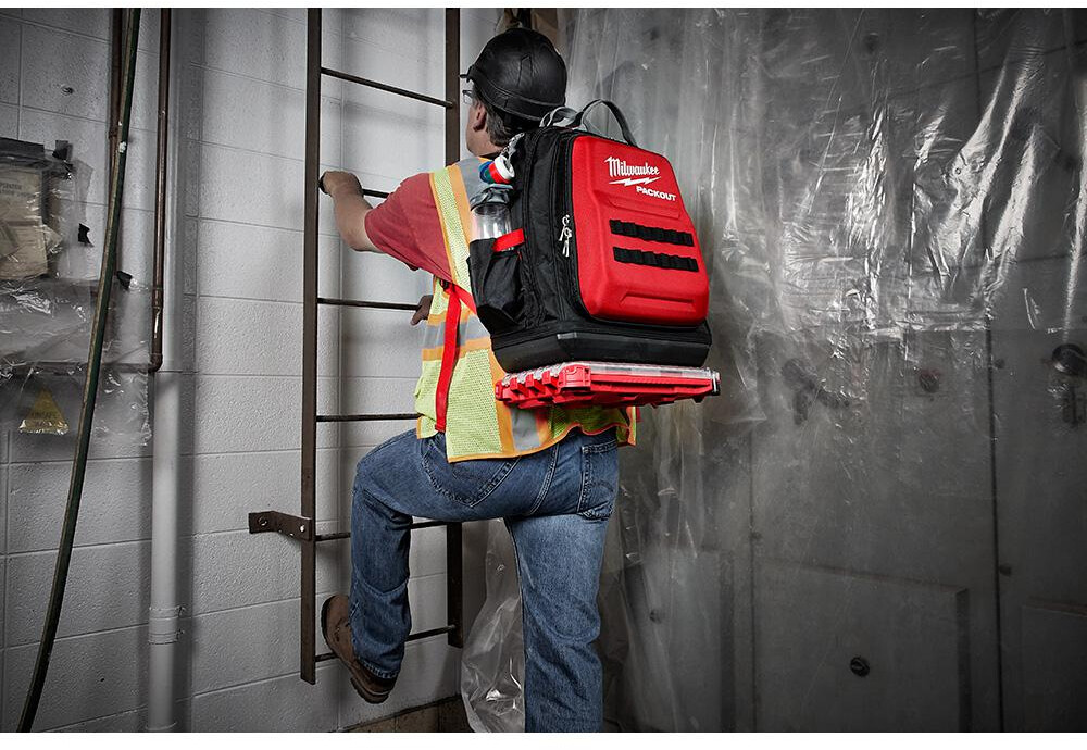 Milwaukee Backpack 15 in. PACKOUT 48 Pockets Molded Base Tool Organization Pack