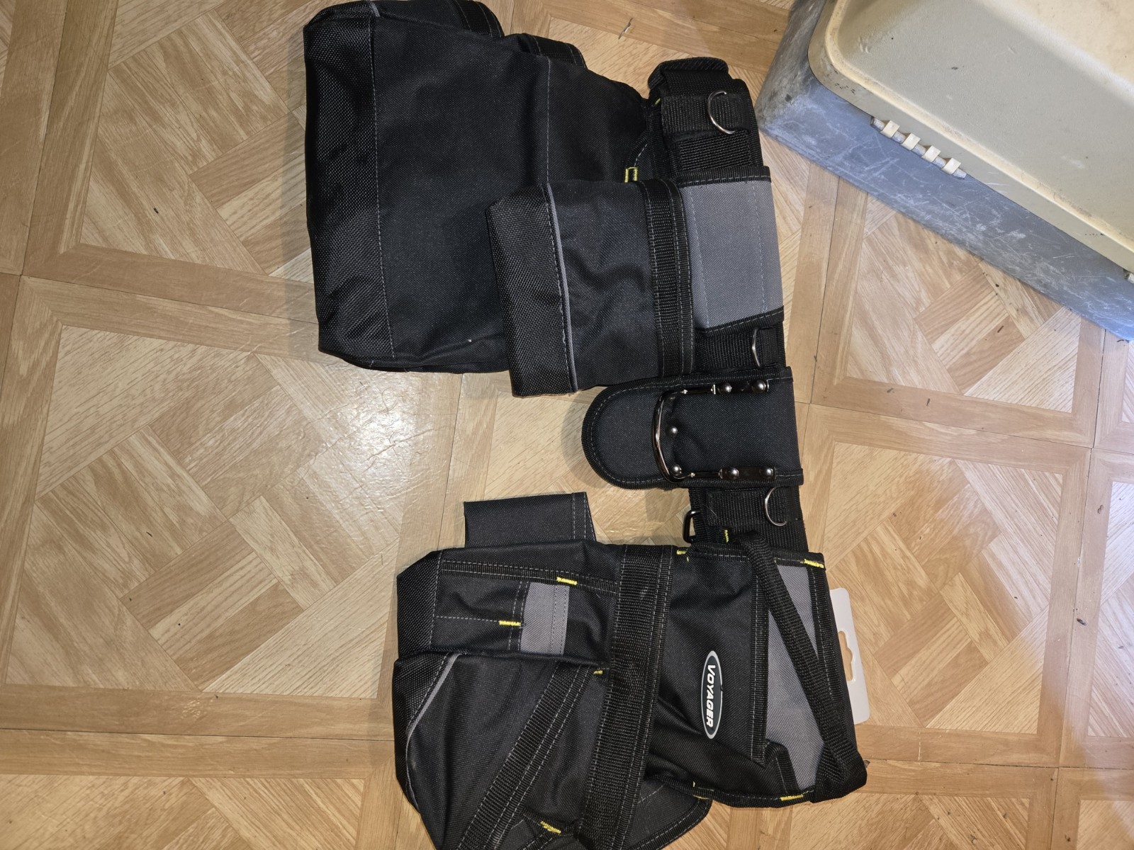 New with Tags – Never Used Black VOYAGER 18 Pocket Heavy Duty Tool Belt