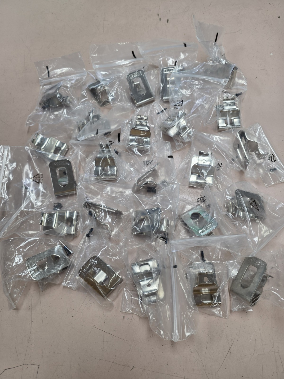 Dewalt 20v Tool Belt Clip Hook w/screw for Dewalt 20V Tools. Lot of 25 Clips.