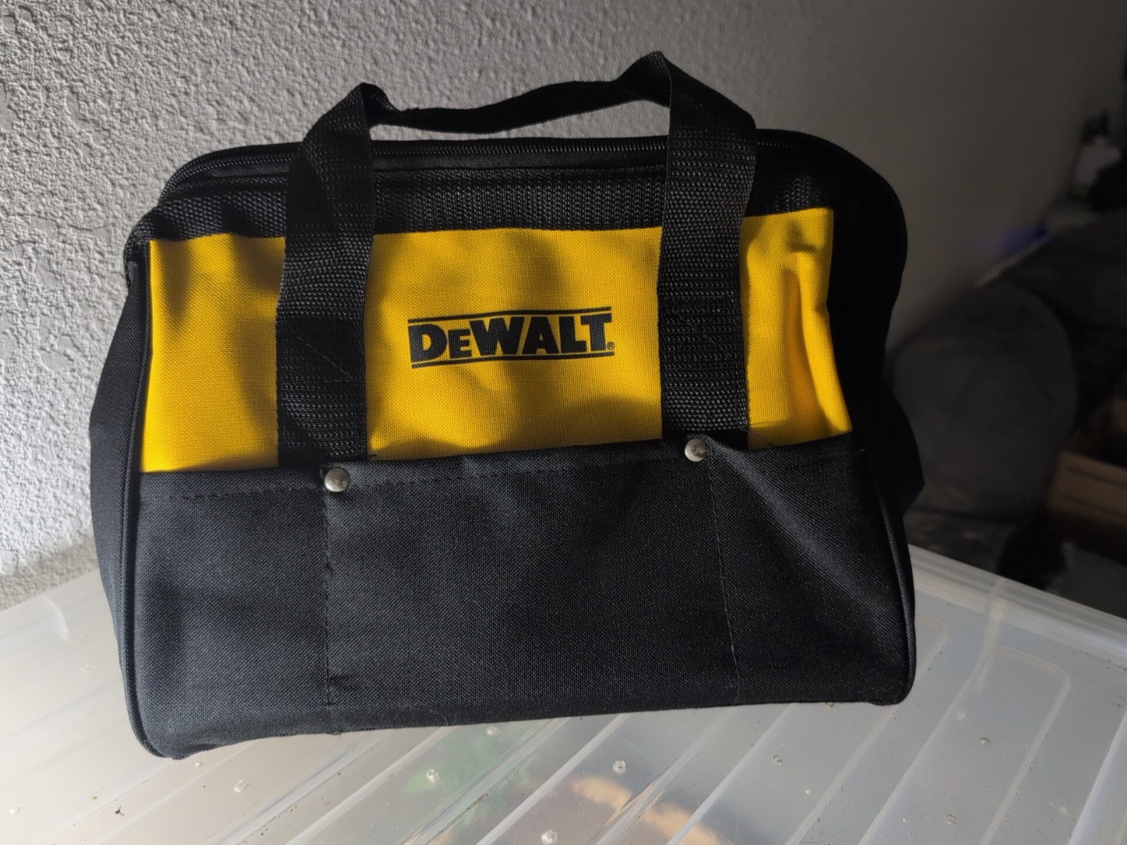 DEWALT 18″ Heavy Duty Contractor Tool Bag