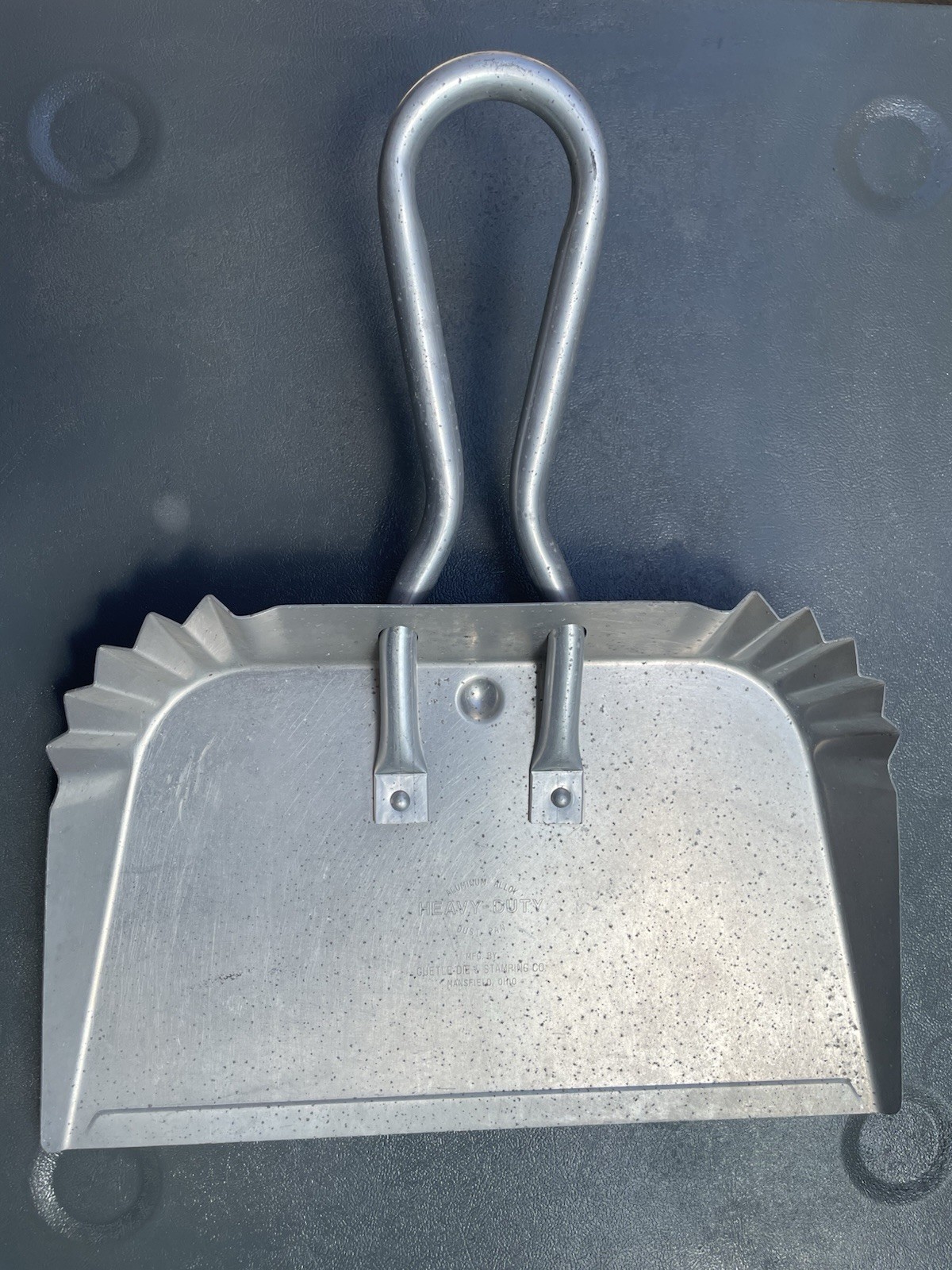 GUETLE DIE & STAMPING CO. Aluminum Dust Pan – Heavy Duty Contractor Tool OHIO