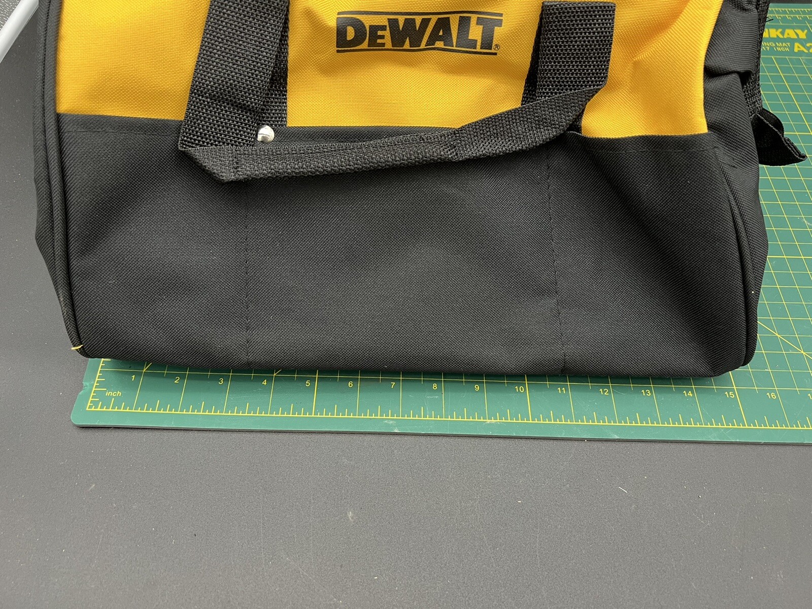 Dewalt 15″x9″x10″ Canvas Tool Tote Bag with 3 outside pockets 629053-00 – NEW!