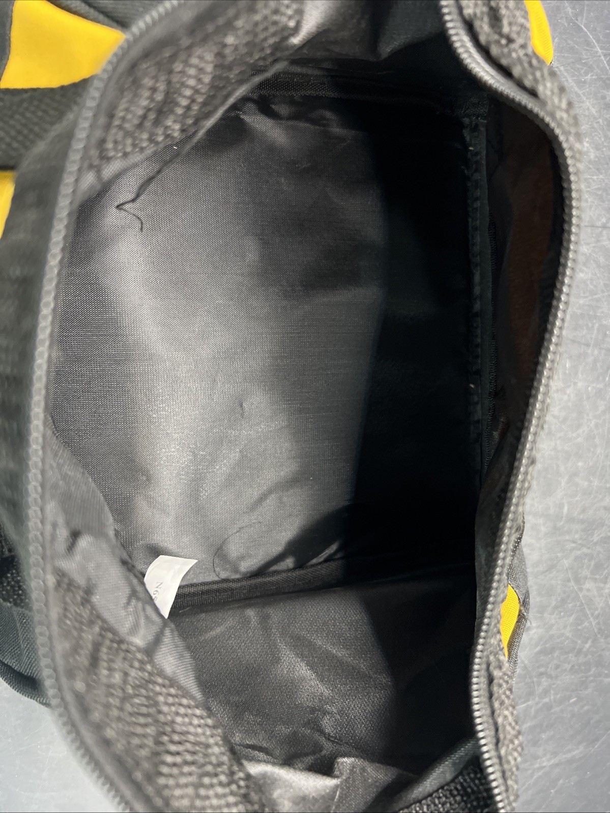 DEWALT Small Tool Tote Bag N655010 – 9″ x 9″ x 8″, Black/Yellow