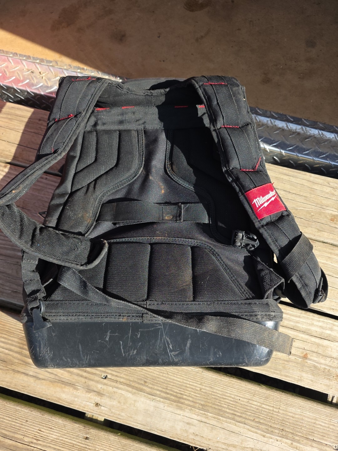 Milwaukee Tool Backpack Black/Red Fabric Multiple Compartments – Fast Shipping!