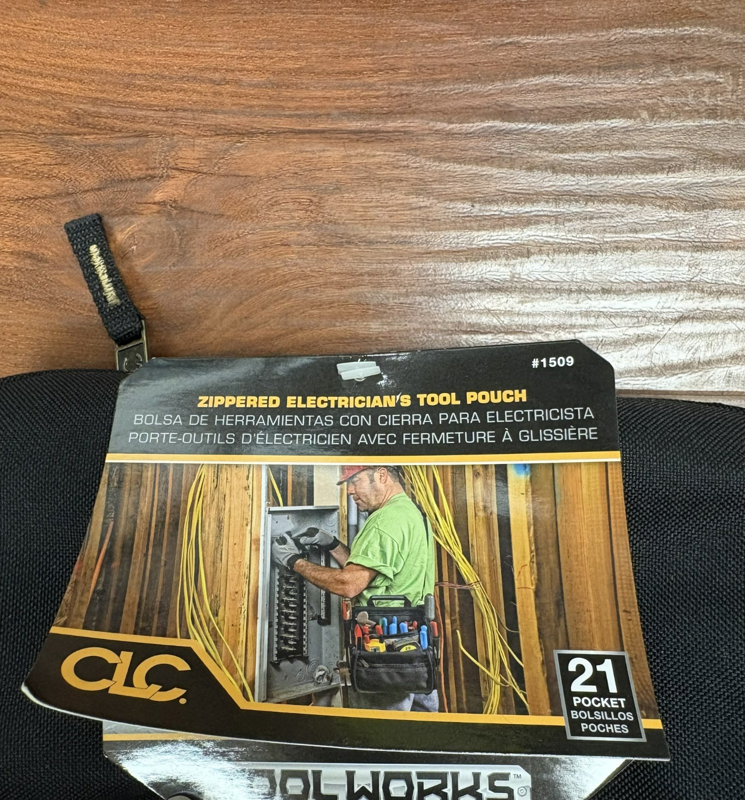 CLC – #1509 – Electrician Tool Bag – 21 Pockets