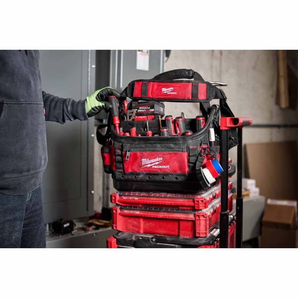 Milwaukee 48-22-8317 PACKOUT 15″ Structured Tote