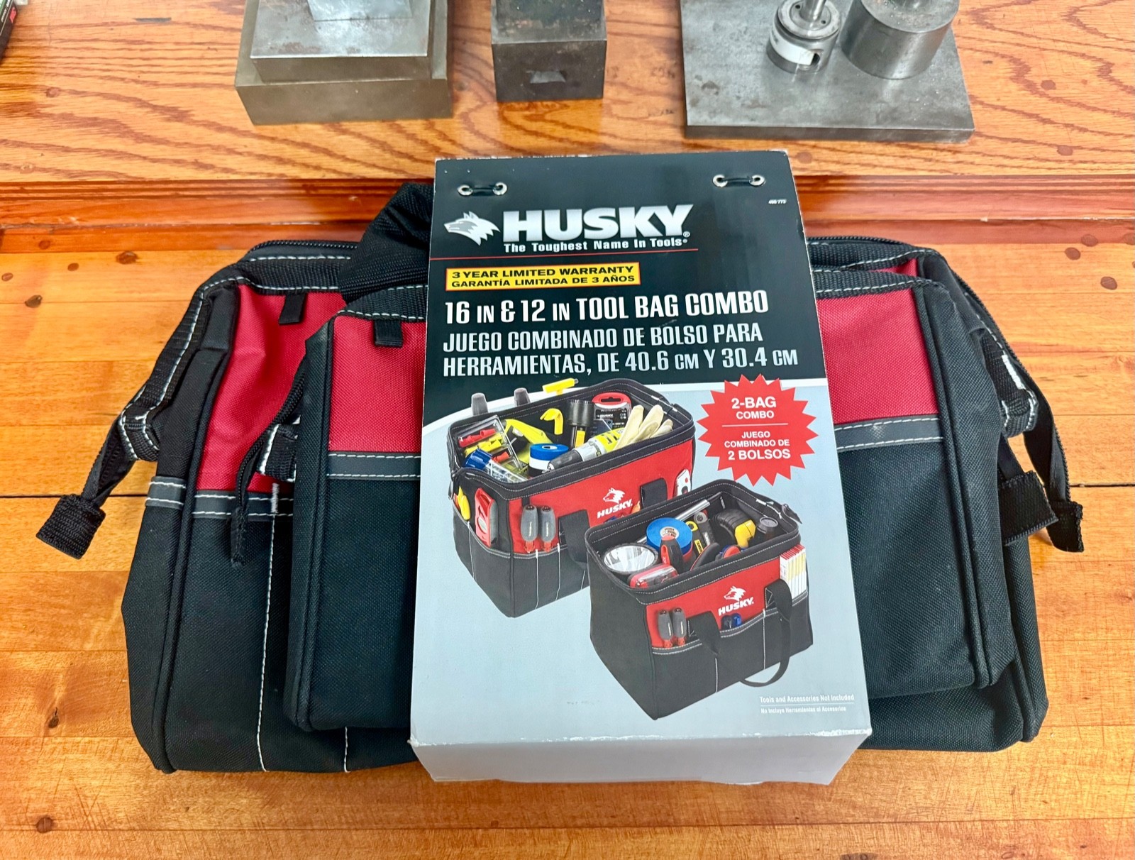 husky 16 inch 12 tool work bag, Brand New
