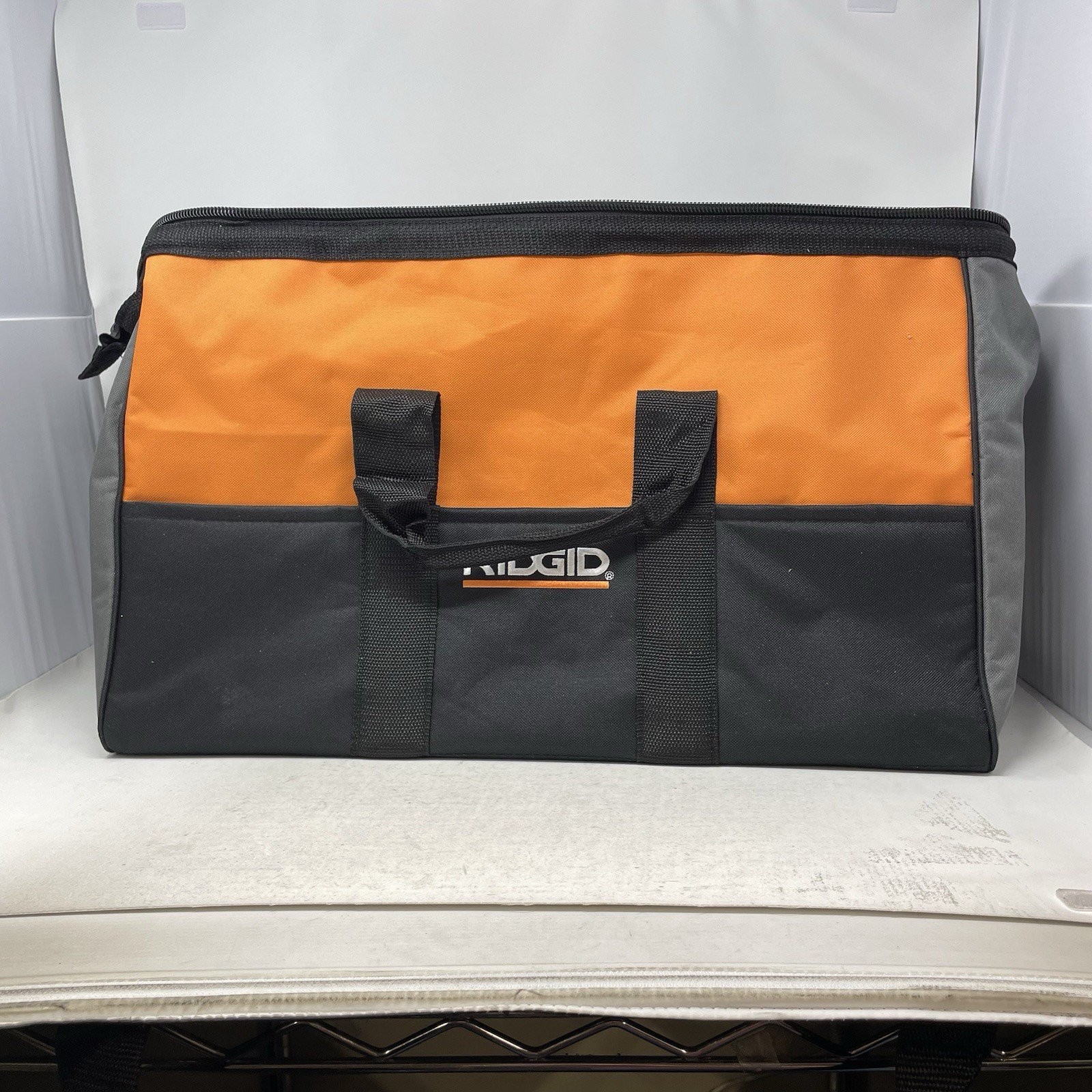 Ridgid 22″ X 10 ” X 13 Large Heavy Duty 6 Pocket Tool Bag