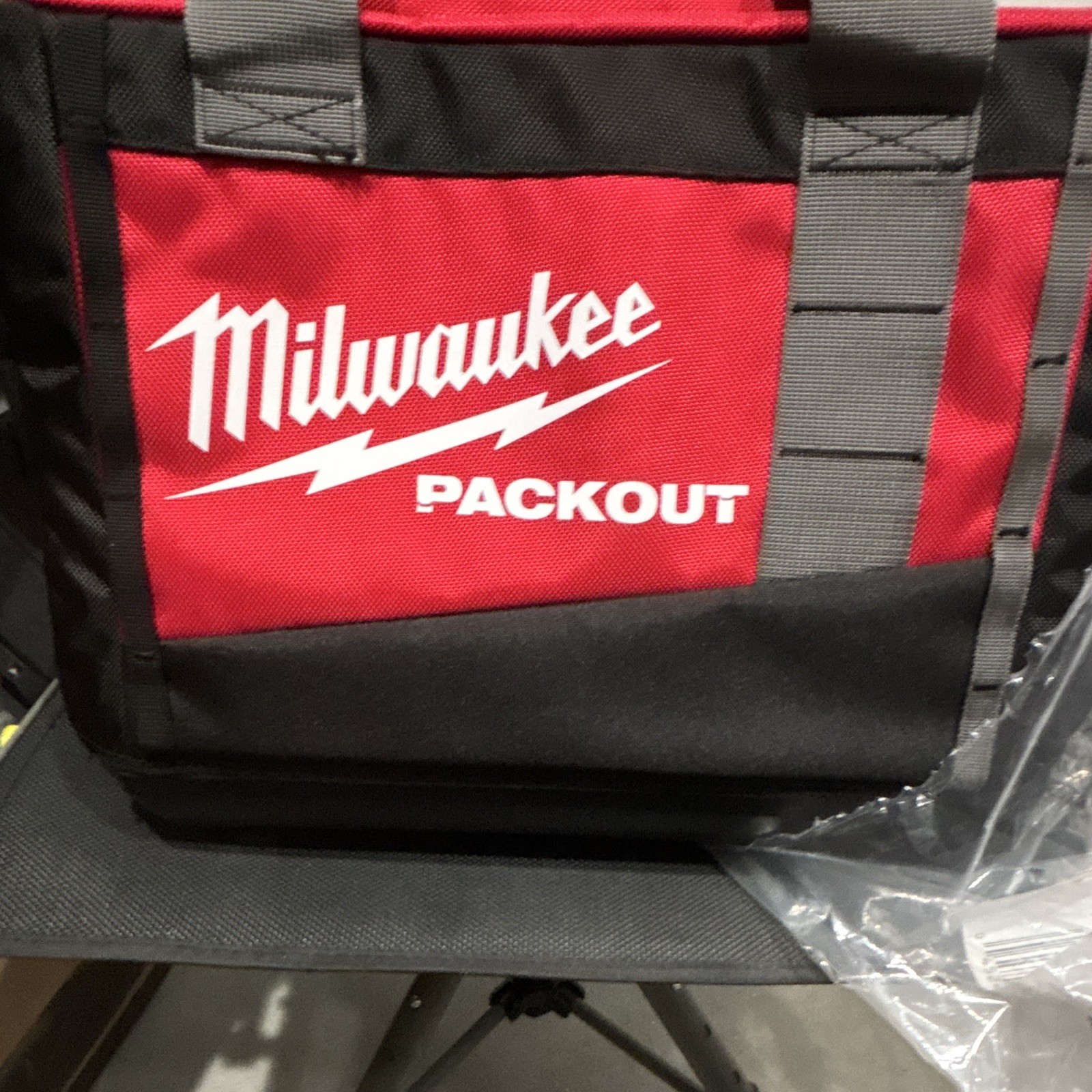 Milwaukee PACKOUT 15in Tool Bag w/ Handle Polyester Red/Black 48-22-8321