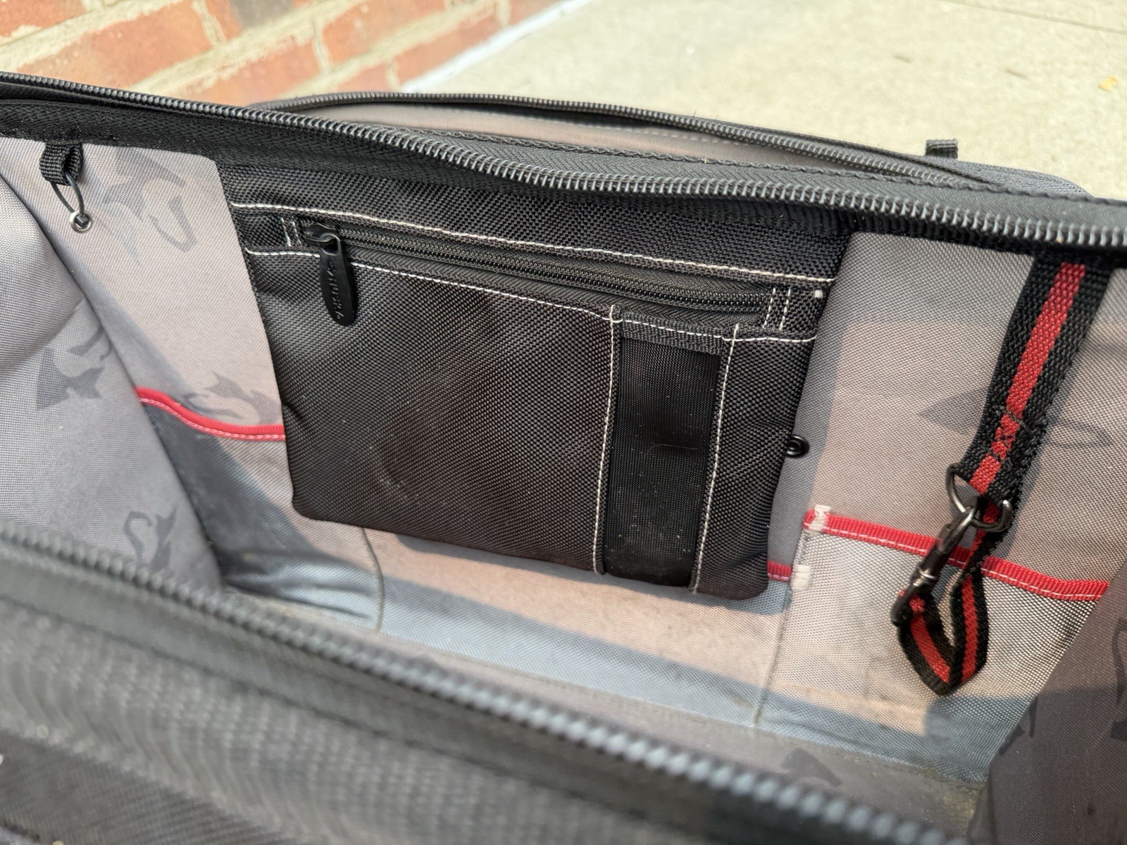 Husky 18″ Large-Mouth Tool Bag With Tool Wall Heavy-Duty Multi-Pocket Organizer