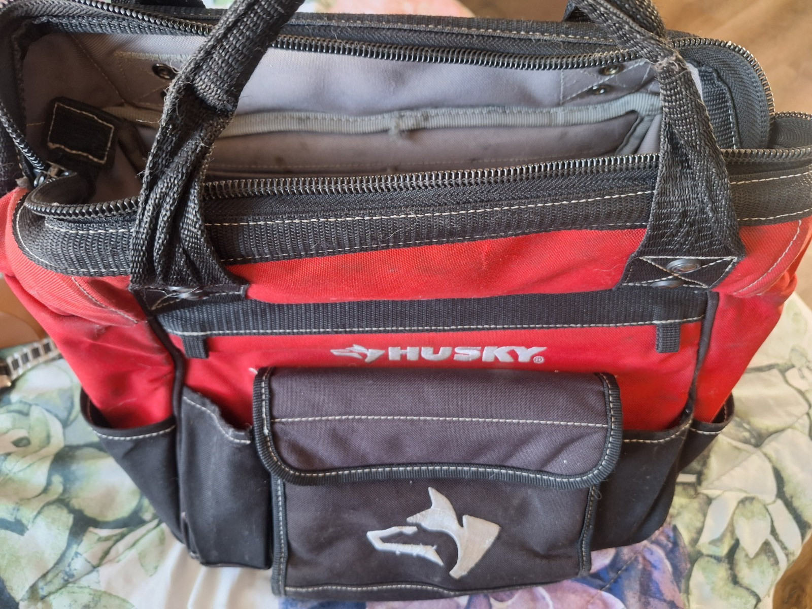 Husky 15 Inch Contractor’s Multi-Purpose Water-Resistant Tool Bag