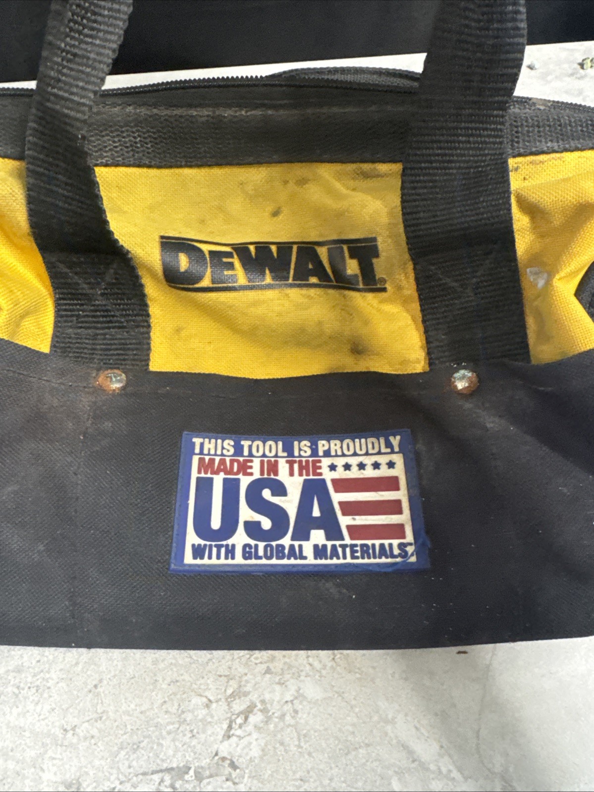 DEWALT DCK019 Tool Bag About 13″ x 9″ x 8″ Bt44