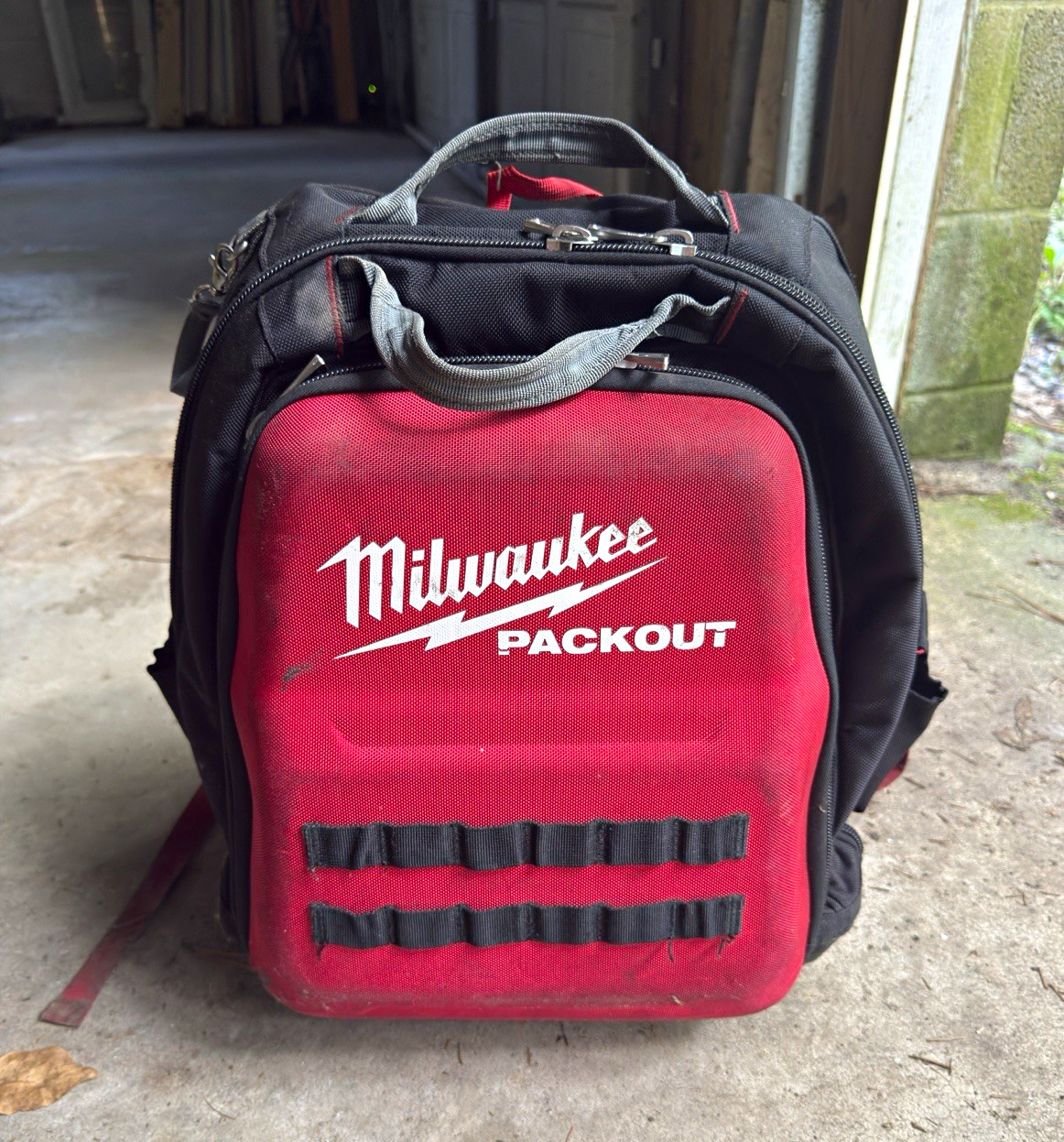 Milwaukee PACKOUT Tool Backpack Red/Black, Padded Straps, With Handle