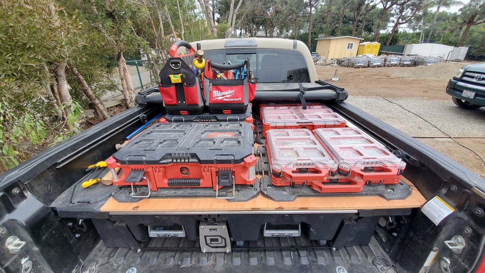Milwaukee Tool 48-22-8315 15″ PACKOUT Tote