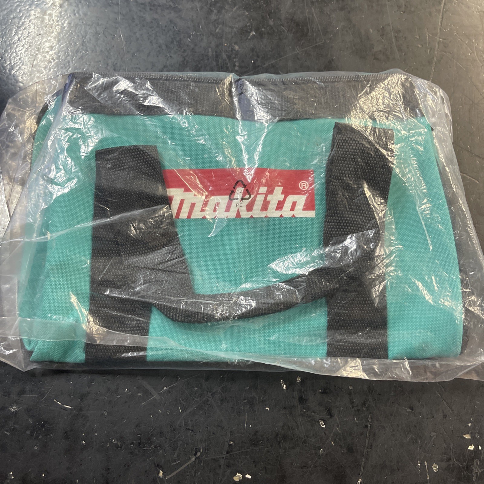 Makita small tool bag 10x8x8 inches opened new