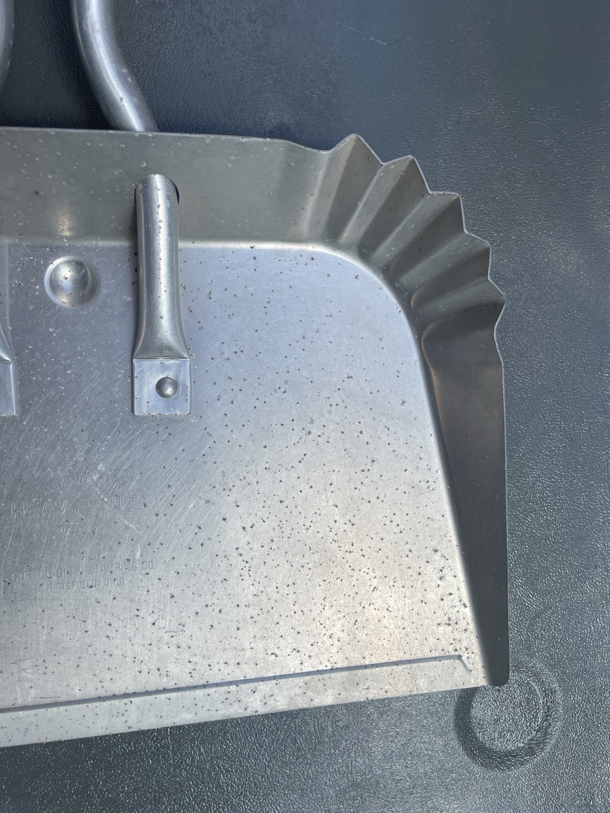 GUETLE DIE & STAMPING CO. Aluminum Dust Pan – Heavy Duty Contractor Tool OHIO