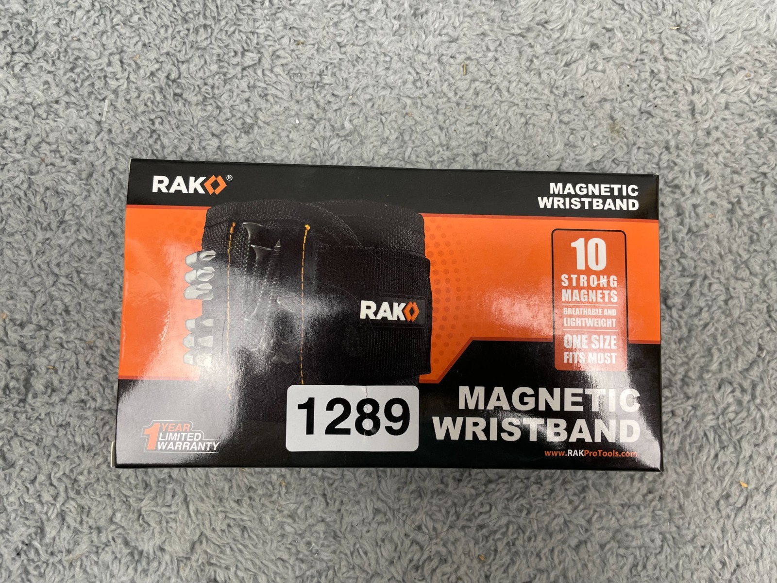 Magnetic Wristband for Holding Screws, Nails and Drill Bits for Men Black Sleek