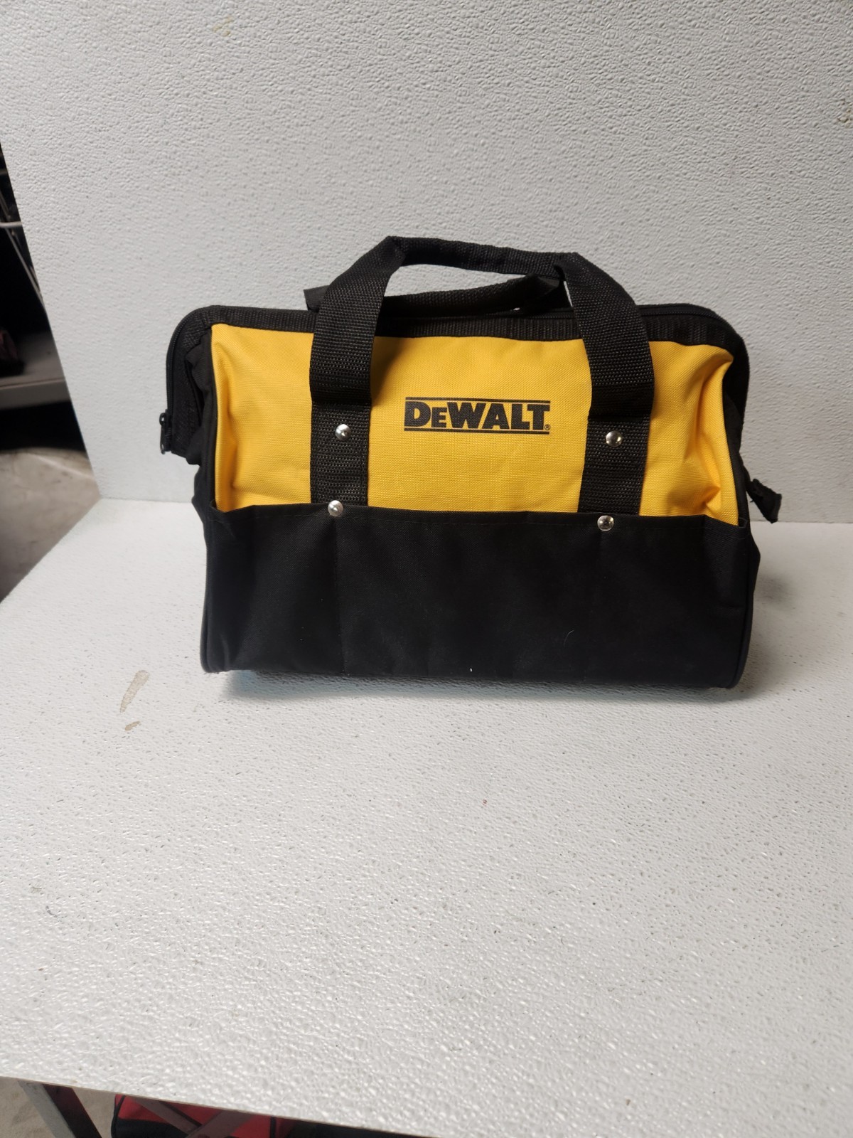 DEWALT 15in Contractor Tool Bag Yellow/Black 15x9x10 (629053-00)