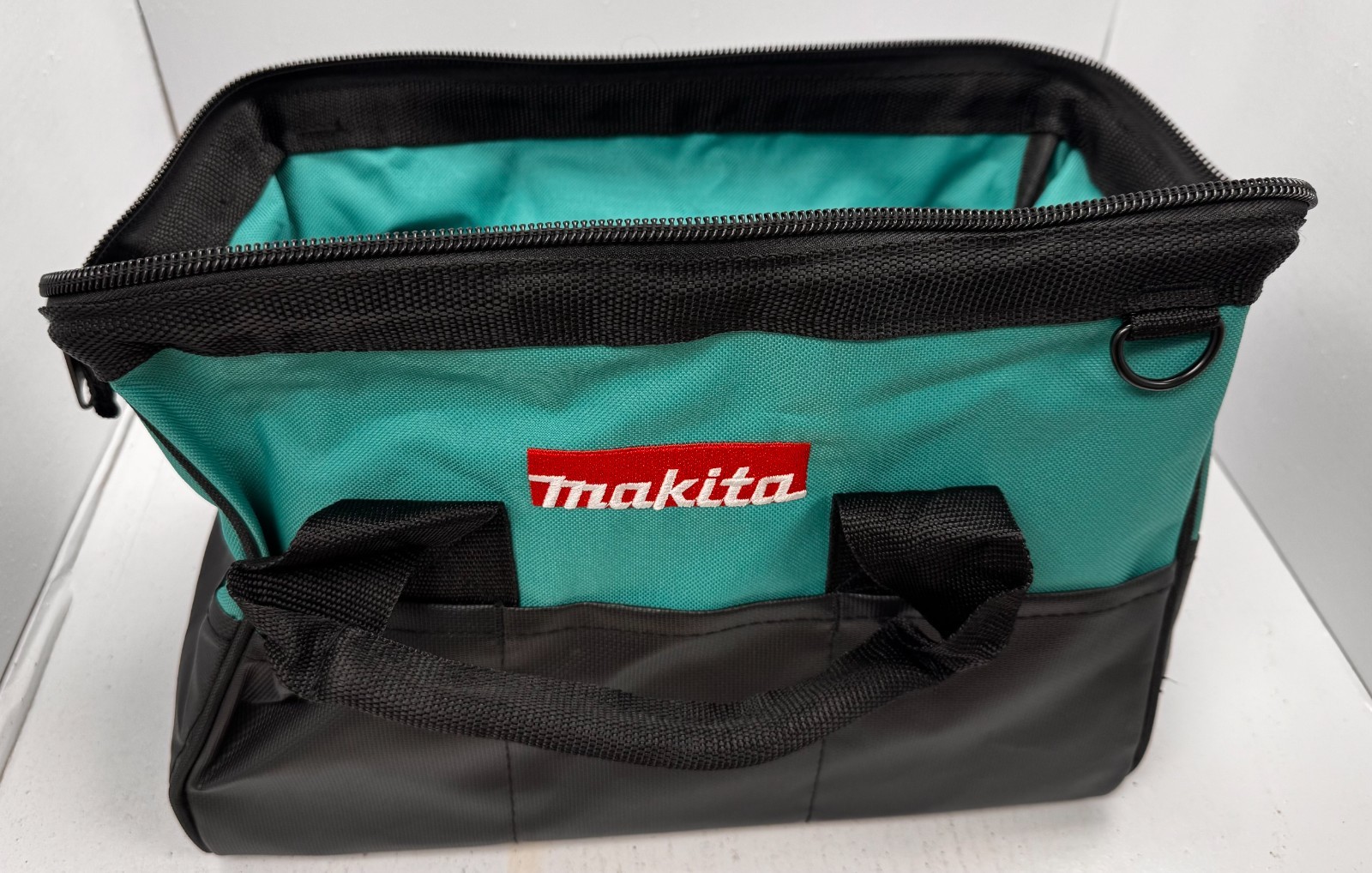 MAKITA 831253-8, 14 INCH CONTRACTOR TOOL BAG