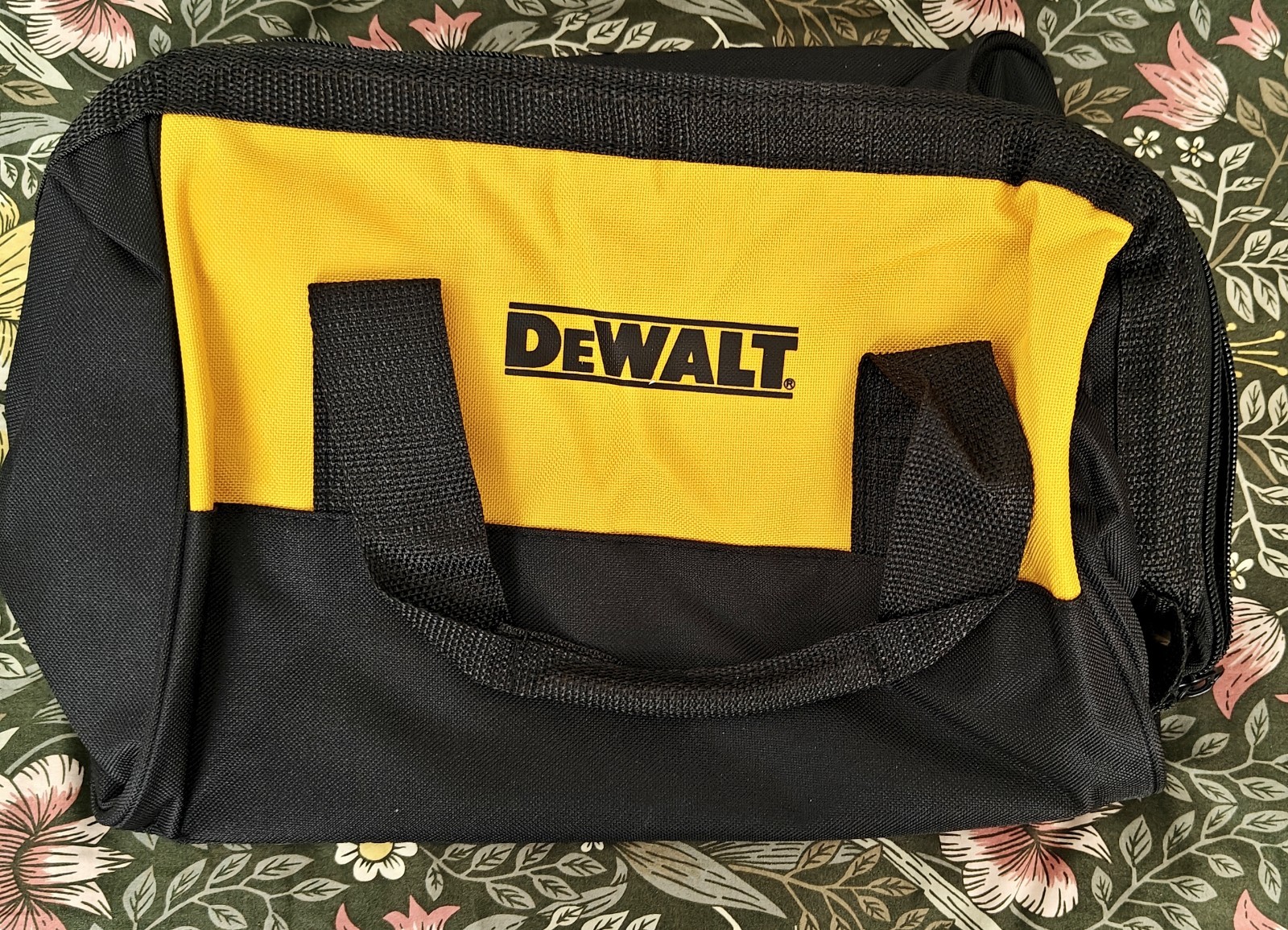 DeWalt 13 in. Nylon Heavy Duty Tool Bag 13″x10″x10″