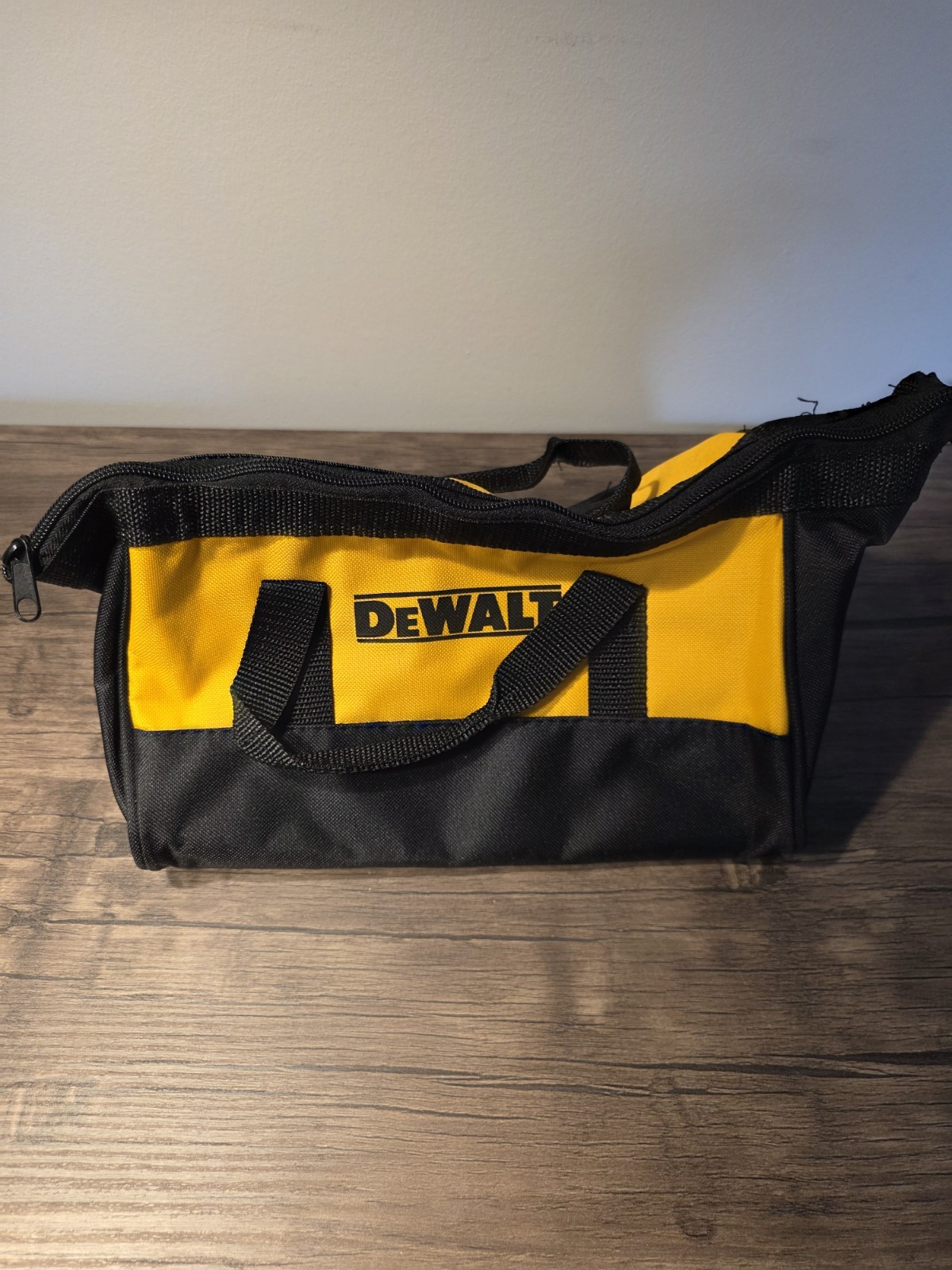Authentic DeWalt Canvas Tool Bag / Contractor Storage Bag – New Never Used